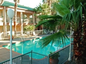 Econo Lodge Inn And Suites Eagle Pass Kültér fotó